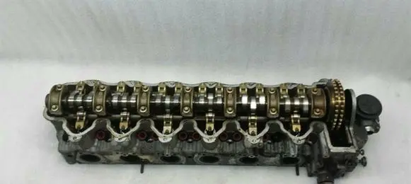 Mercedes-Benz S W221 Engine head A2750101201