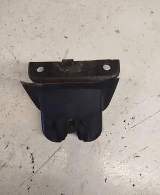 Loading door lock