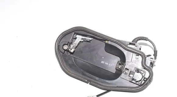 Rear door exterior handle/bracket