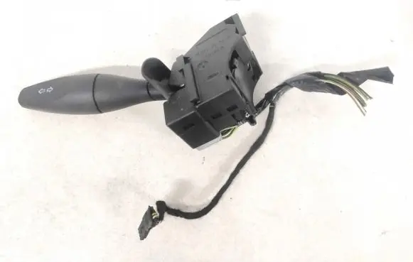 Ford Mondeo Mk III Indicator stalk 1s7t13335ae 1s7t-13335ae