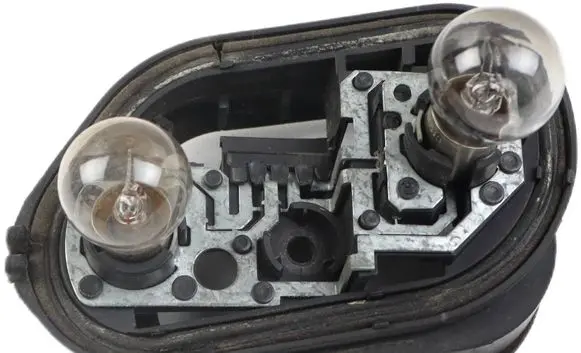 Seat Ibiza III (6L) Tail light bulb cover holder 6L6945257