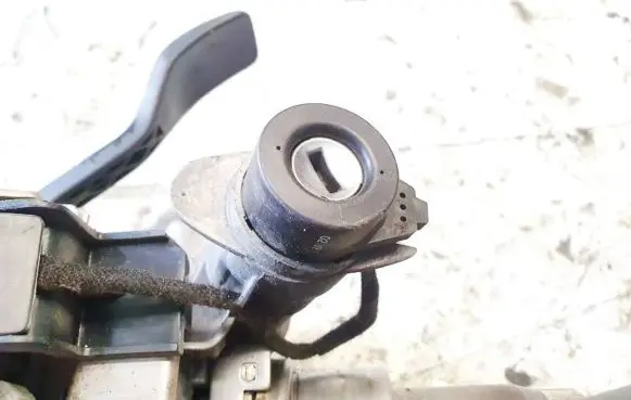 Volkswagen Polo Ignition lock contact 