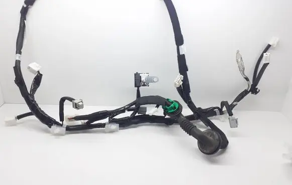 Lexus CT 200H Tailgate/trunk wiring harness 8218476350
