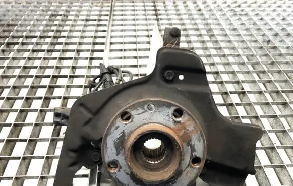 Fiat Tipo Front wheel hub spindle knuckle 