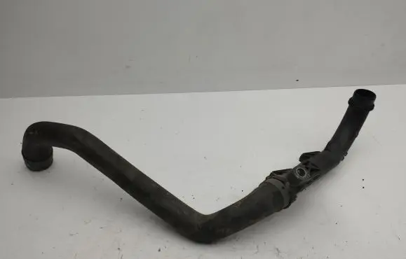Mercedes-Benz E W213 Engine coolant pipe/hose A2135010182
