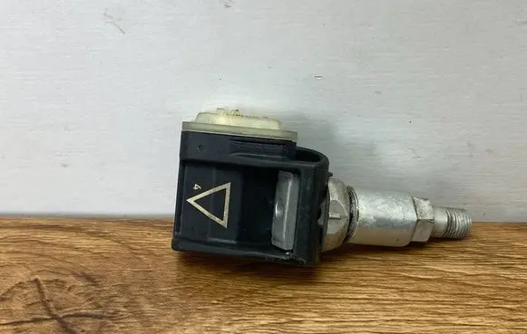 Chevrolet Camaro Tire pressure sensor 13598787PINYA 13598787