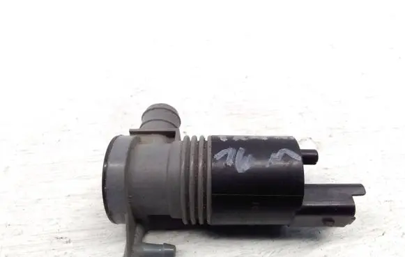 Renault Trafic III (X82) Windscreen/windshield washer pump 1024587 1602222351