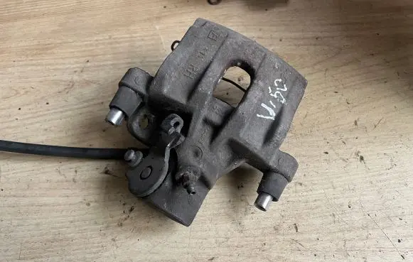 Rear brake caliper