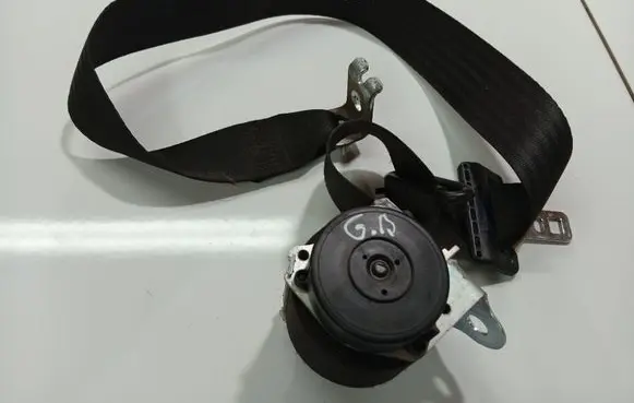 Ford Focus C-MAX Rear seatbelt