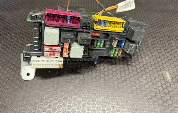Mercedes-Benz C W204 Comfort/convenience module 2049060705 5DK01102230 2045458932