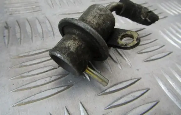 Fuel pressure sensor