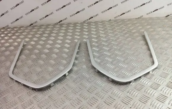 BMW X3 F25 Rear side glass trim 7248146 7248145