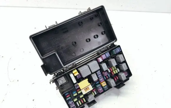 Dodge Grand Caravan Fuse box set 68239606AA RT032842J0