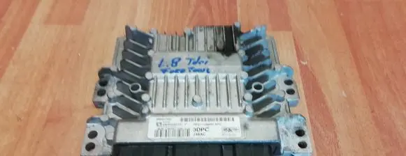 Ford Focus Engine control unit/module 7M5112A650APC 5WS40607CT SID206