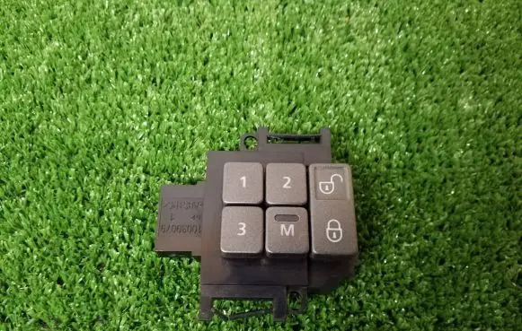 Land Rover Range Rover Sport L320 Seat memory switch AH2214776BA 10039090