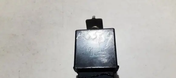 Subaru Forester SF Window wiper relay RK0098 RK-0098