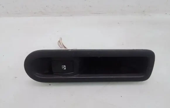 Renault Megane II Electric window control switch 156013870