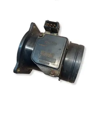 Audi A4 S4 B5 8D Mass air flow meter 058133471 AFH6010B T20597