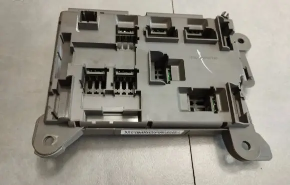 BMW X6 E71 Fuse box set 93560511