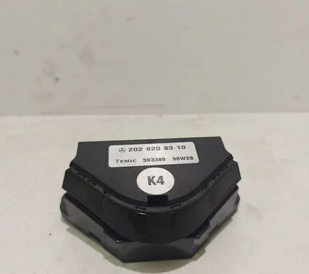 Mercedes-Benz C W202 Other control units/modules 2028208310 98W28 3X3389