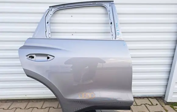 Audi Q4 e-tron Rear door