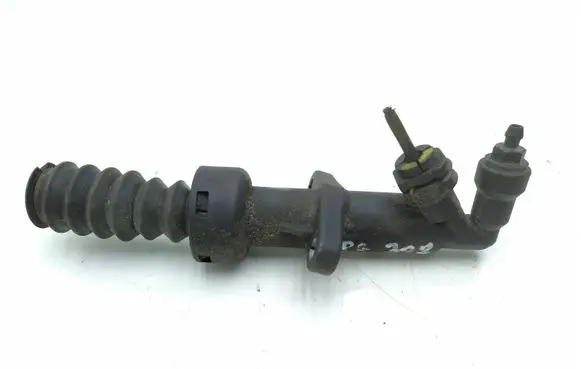 Peugeot 308 Clutch slave cylinder 
