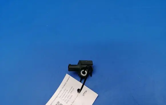 Mercedes-Benz C W204 Airbag deployment crash/impact sensor A1729056000