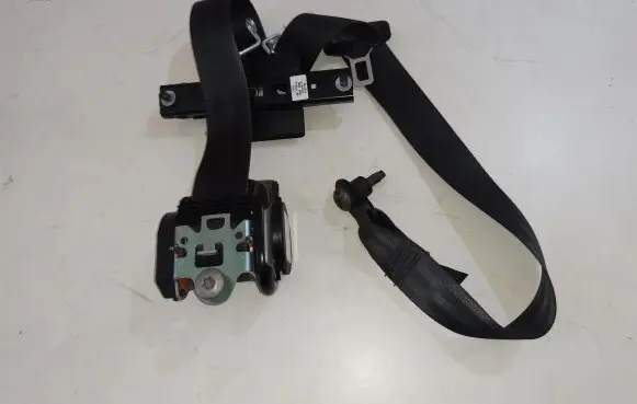 Ford C-MAX II Front seatbelt 615874800