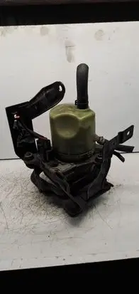 Volvo C30 Power steering pump 4n513k514dr