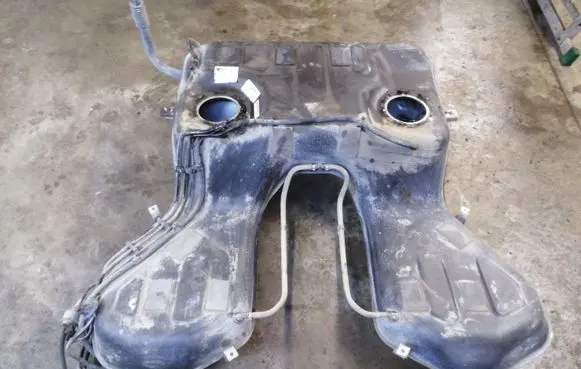Audi A8 S8 D3 4E Fuel tank 4E0201021M