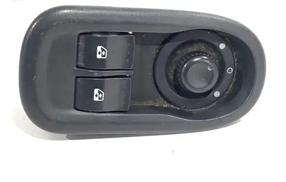 Renault Master III Electric window control switch 8200637849
