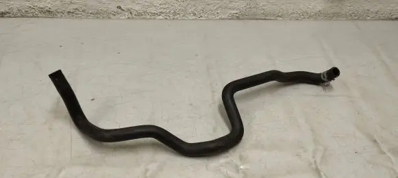 Volvo XC90 Engine coolant pipe/hose 31338302