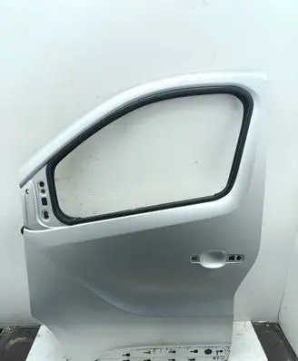 Renault Trafic III (X82) Front door 
