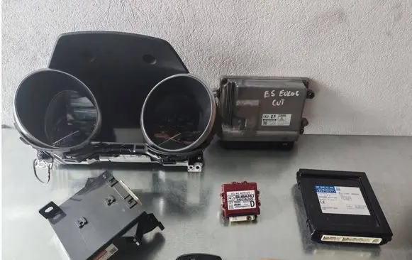 Subaru Outback (BS) Engine ECU kit and lock set 22765AG940