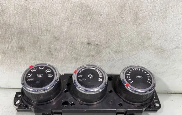 Mitsubishi Outlander Climate control unit 7820a082xc