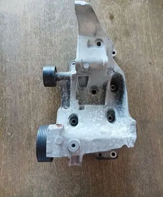 BMW 1 E81 E87 Generator/alternator bracket 7802639 139920