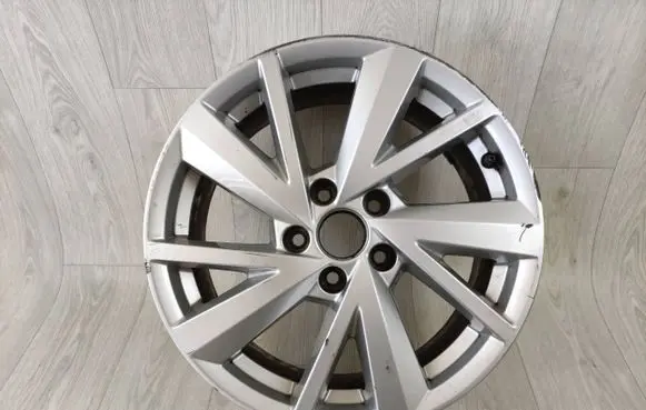 Audi Q2 - R17 alloy rim 81A601025C
