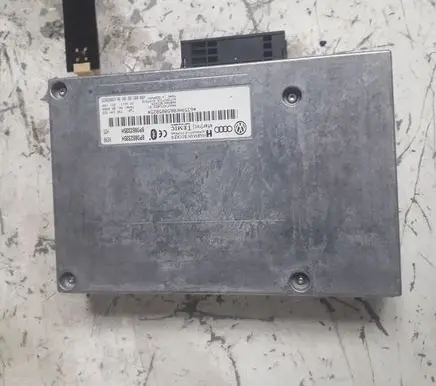 Audi A4 S4 B7 8E 8H Bluetooth control unit module 8P0862335H