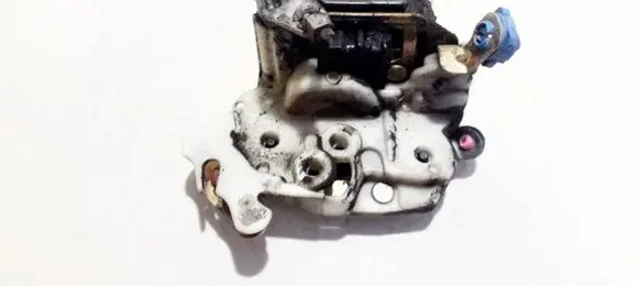 Nissan Sunny Front door lock
