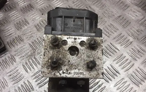 Toyota Corolla E120 E130 ABS Pump 0265216851 4451002050 0273004571