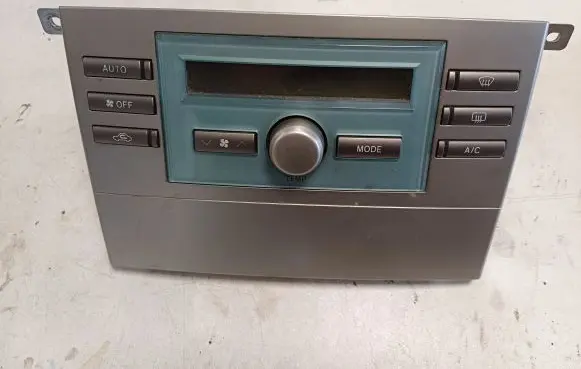 Toyota Corolla Verso AR10 Climate control unit 559000F030
