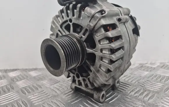 Mercedes-Benz GL X166 Generator/alternator A0009060903