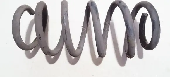 Toyota Avensis T270 Rear coil spring