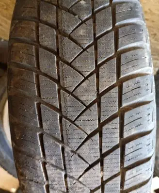 Audi A4 S4 B8 8K R15 winter tire