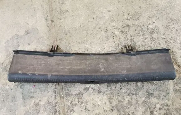 Audi A5 8T 8F Trunk/boot sill cover protection 8T0863471