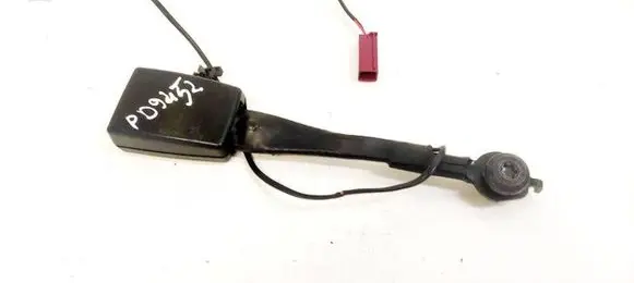 Ford Fiesta Front seatbelt buckle 8V51B61208AF 8V51-B61208-AF