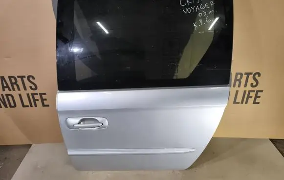 Chrysler Voyager Side sliding door 