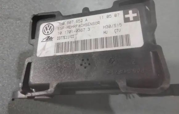 Skoda Octavia Mk2 (1Z) ESP acceleration yaw rate sensor 7H0907652A 10170103673
