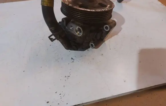 Ford Mondeo MK IV Power steering pump 6G913A696CE 9X294085 B4911041938