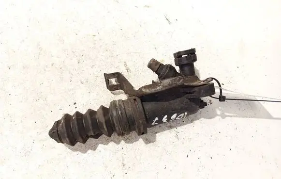 Audi A6 S6 C6 4F Clutch master cylinder 4f0721257